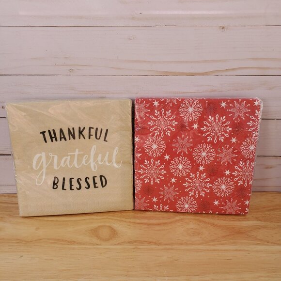 Luncheon Napkins Thanksgiving And Holiday Snowflakes Designs 20 Count Each - Picture 1 of 8